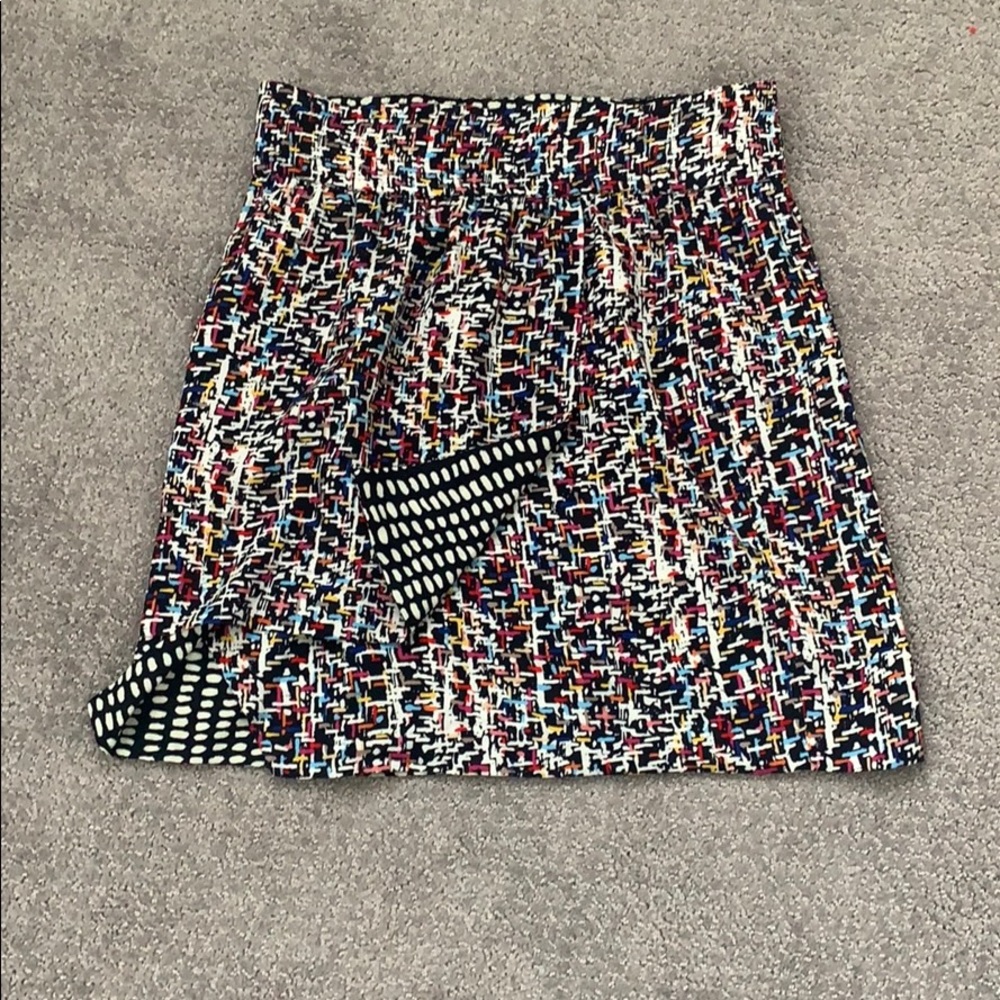 CAbi reversibile faux-wrap skirt  EUC 2-in-1! - Picture 3 of 6